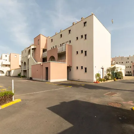 1 Bedroom For 6